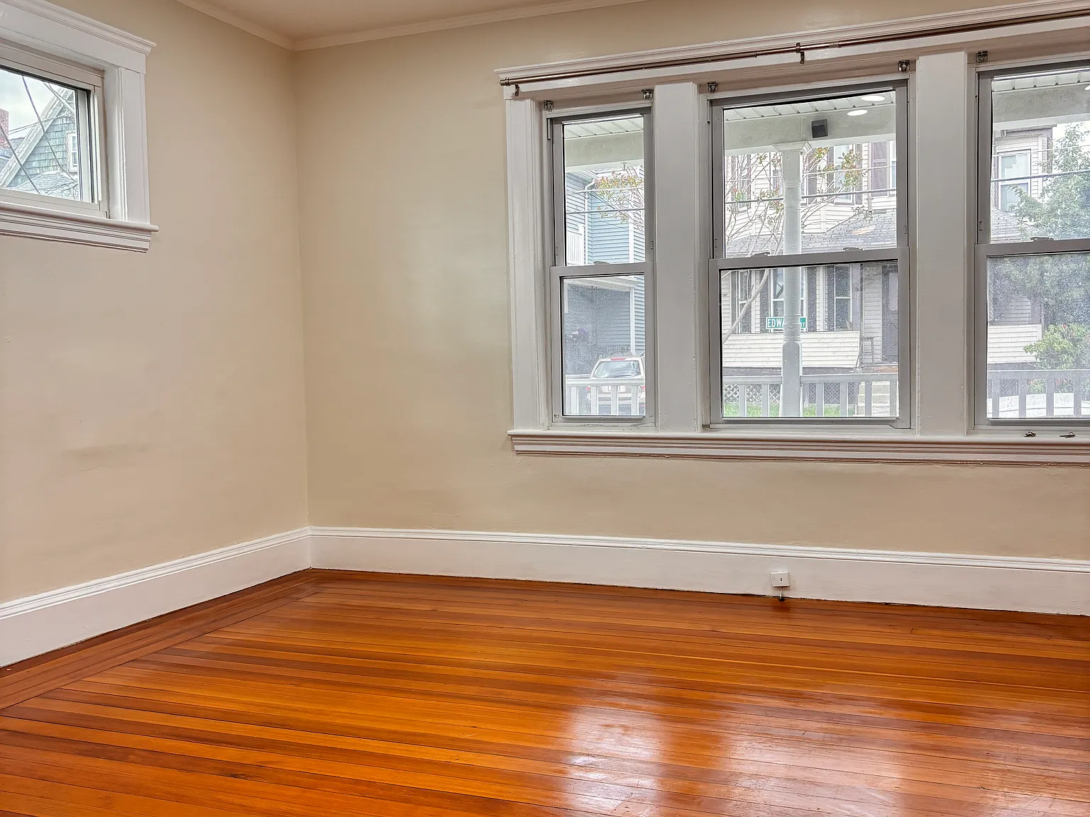 2 bed, 1252 sqft, $2,800 — Photo 3