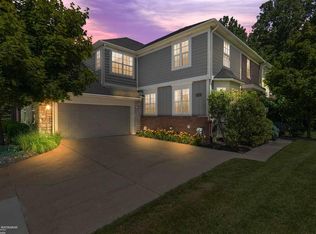 3689 Winding Brook Cir #AO, Rochester, MI 48309