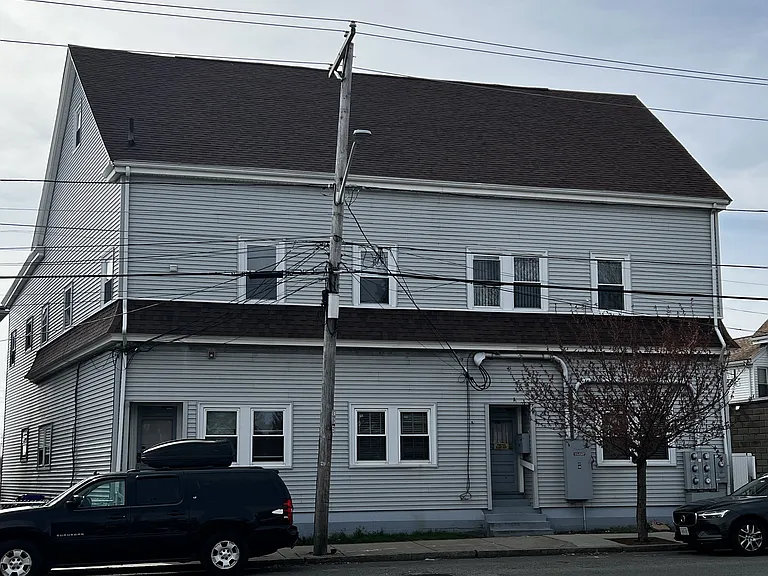 493 Lynn St #4 — Photo 20