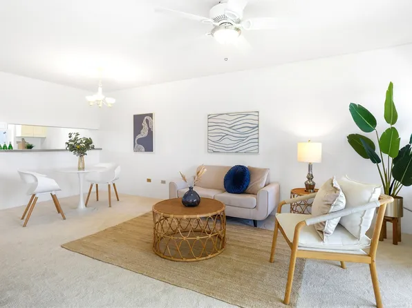 3075 Ala Poha Pl APT 804, Honolulu, HI 96818