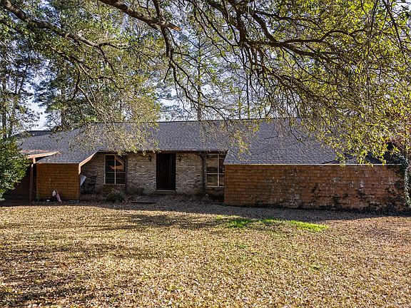 2nd image of 1006 Rikkity Ln