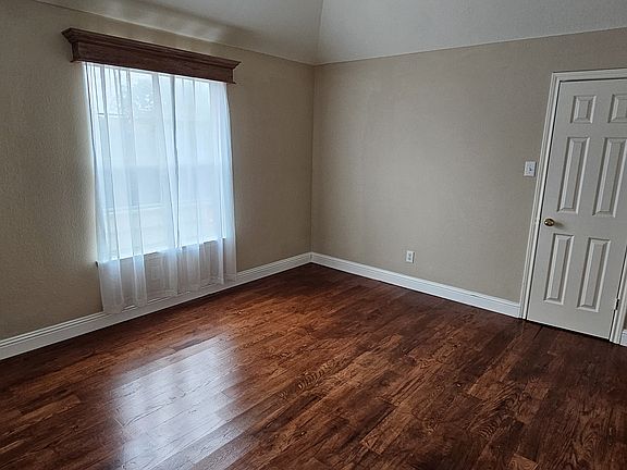 5th image of 3007 Saint Amanda Dr