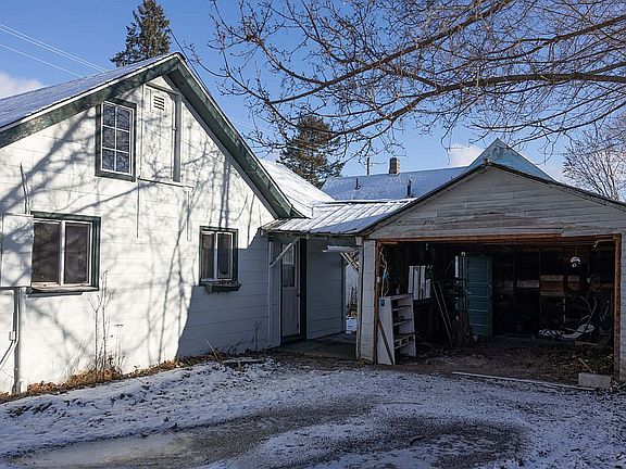 2nd image of 413 E Spruce St