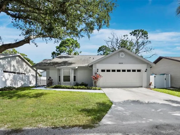 3223 Jamaica St, Sarasota, FL 34231