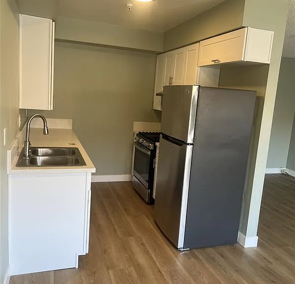 13640 Chadron Ave #22 — Photo 7