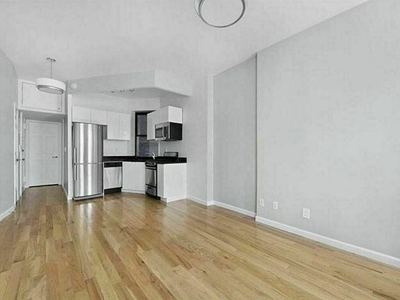 2nd image of 214 Mulberry St #A3a