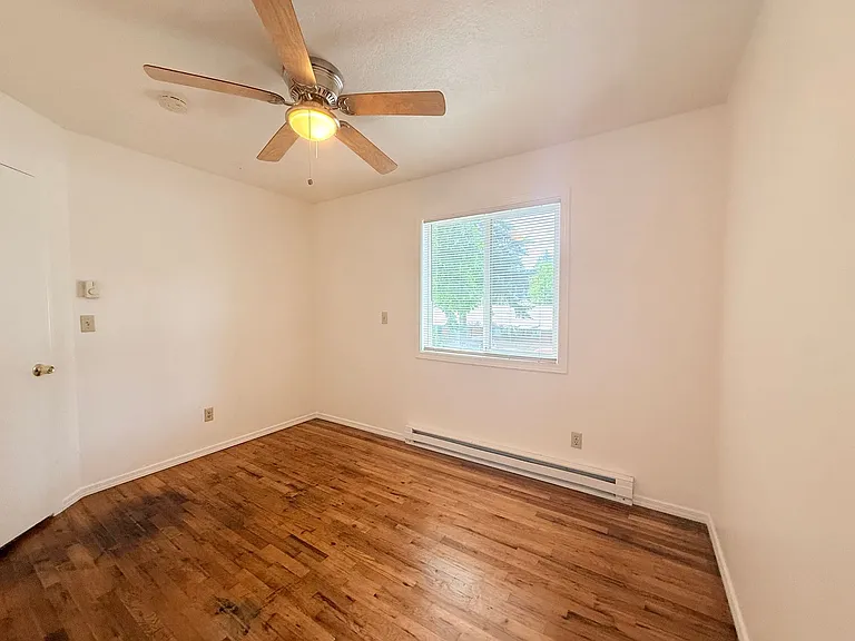 537 NE 113th Ave — Photo 8