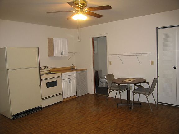 3rd image of 1840 Lavonia Ln