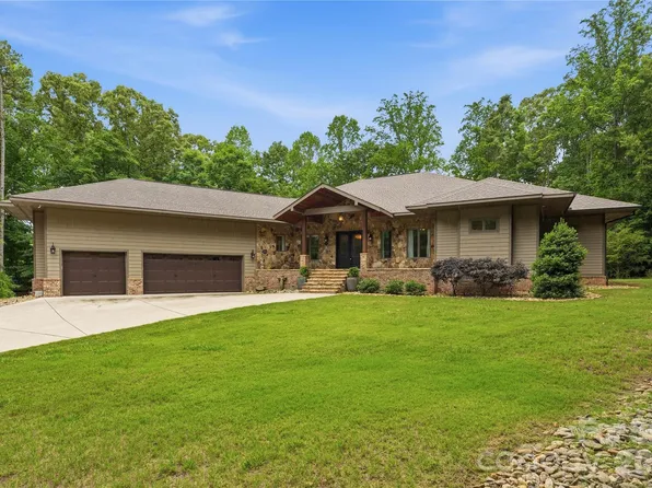 9860 Harvest Ln, Davidson, NC 28036
