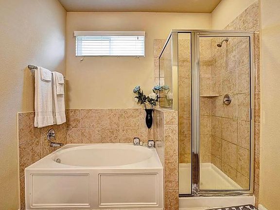 5th image of 10035 Cobbs Cove Ln