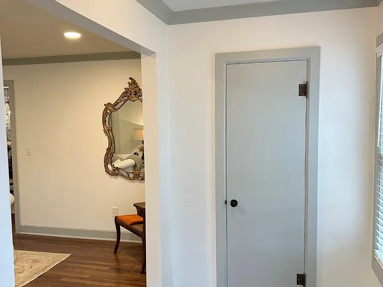 1135 S Gary Pl — Photo 23