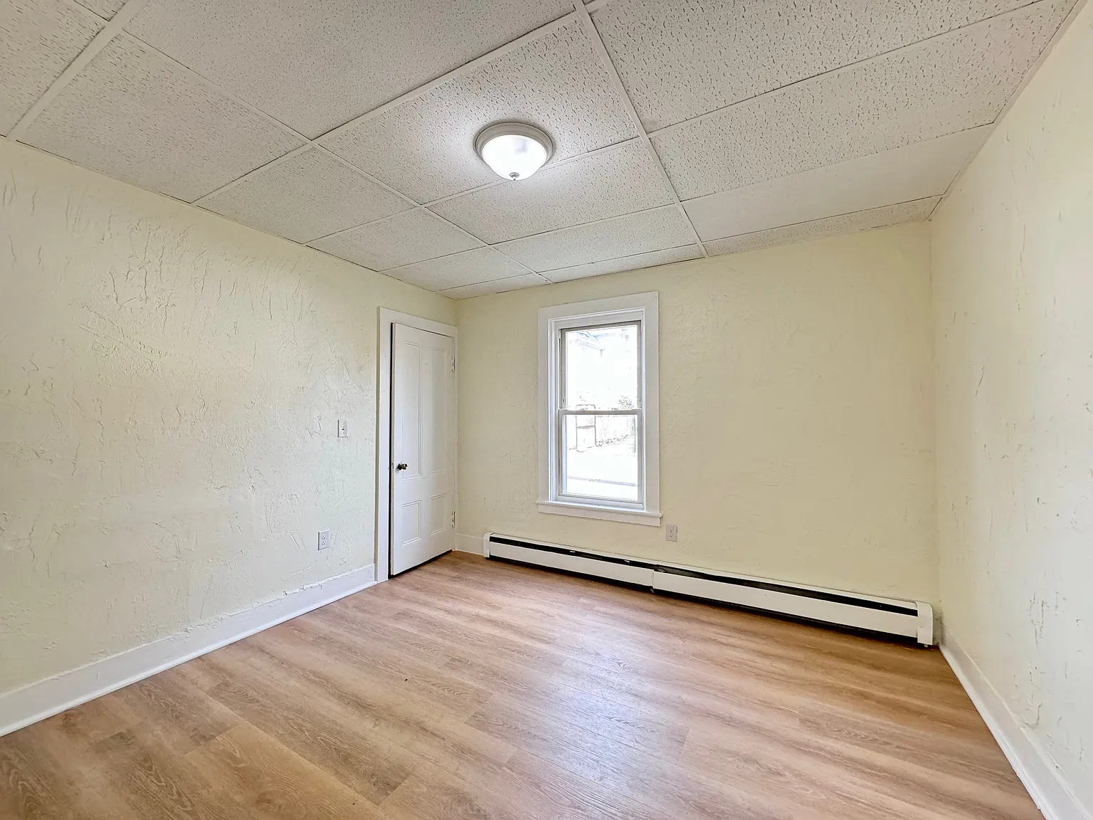 2 bed, 650 sqft, $2,075 — Photo 4