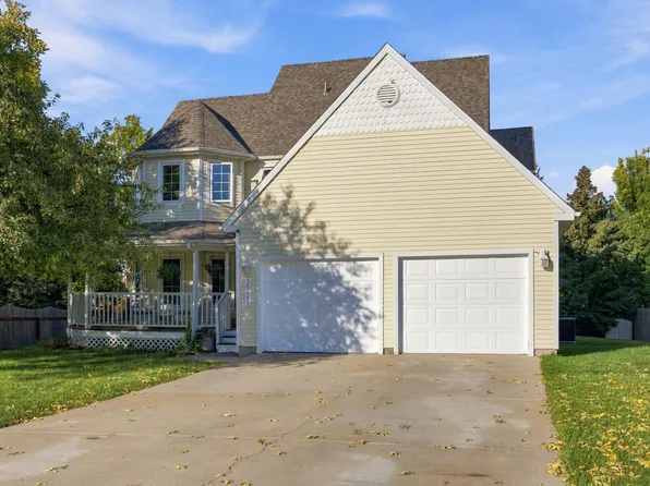 3921 5th St S, Moorhead, MN 56560