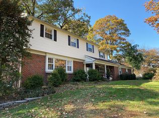 3620 Holt Ln, Huntingdon Valley, PA 19006