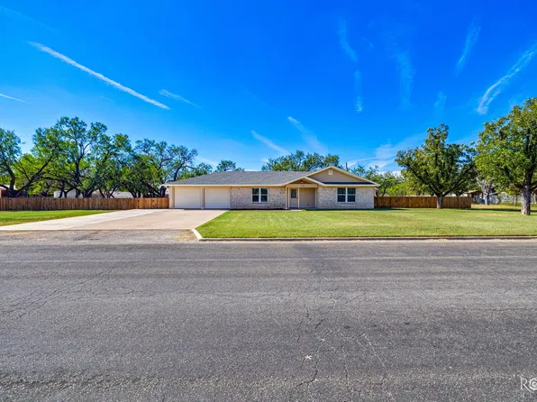 5107 Meadow Dr, San Angelo, TX 76903
