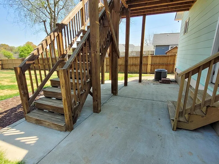 321 Bledsoe Ave — Photo 31