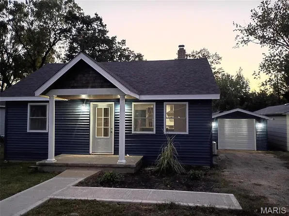 320 S Iron St, Ironton, MO 63650