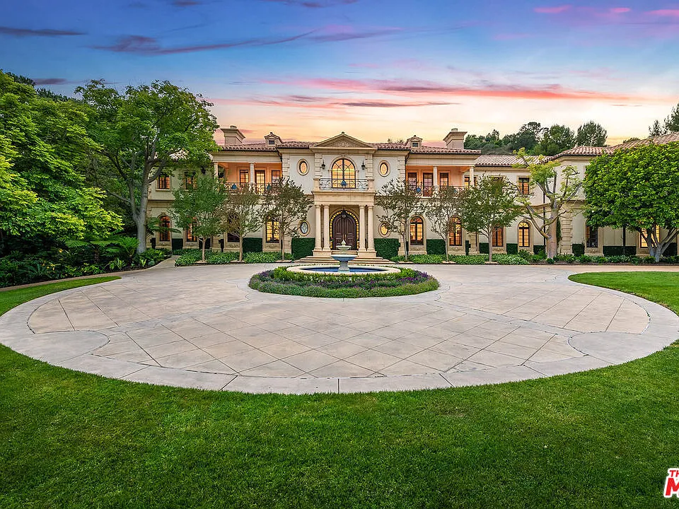 70 Beverly Park