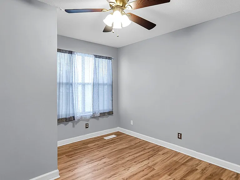 206 Pine Shadow Dr — Photo 26