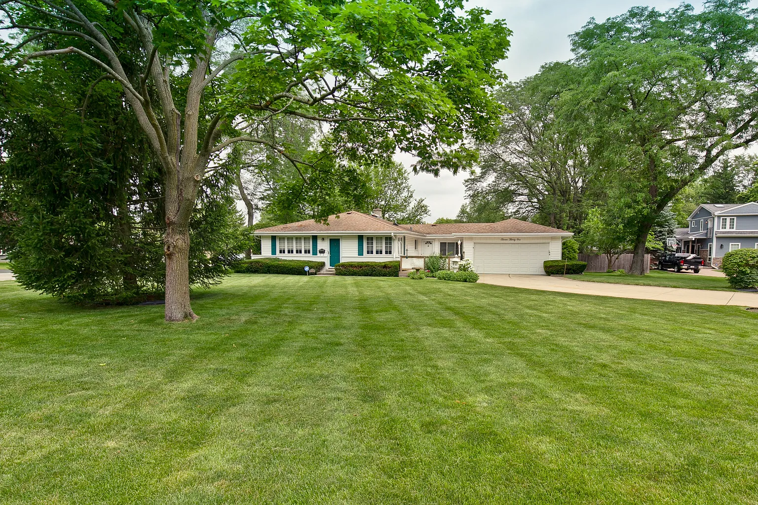 1131 Huber Ln photo 1