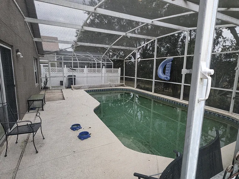521 Castlemain Cir — Photo 6