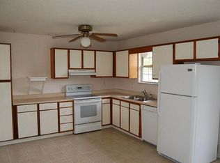 180 Big Oaks Dr, Louisville, KY 40229