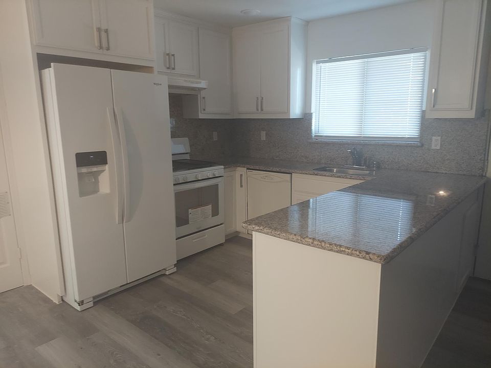 1st image of 2604 Cypress Ave