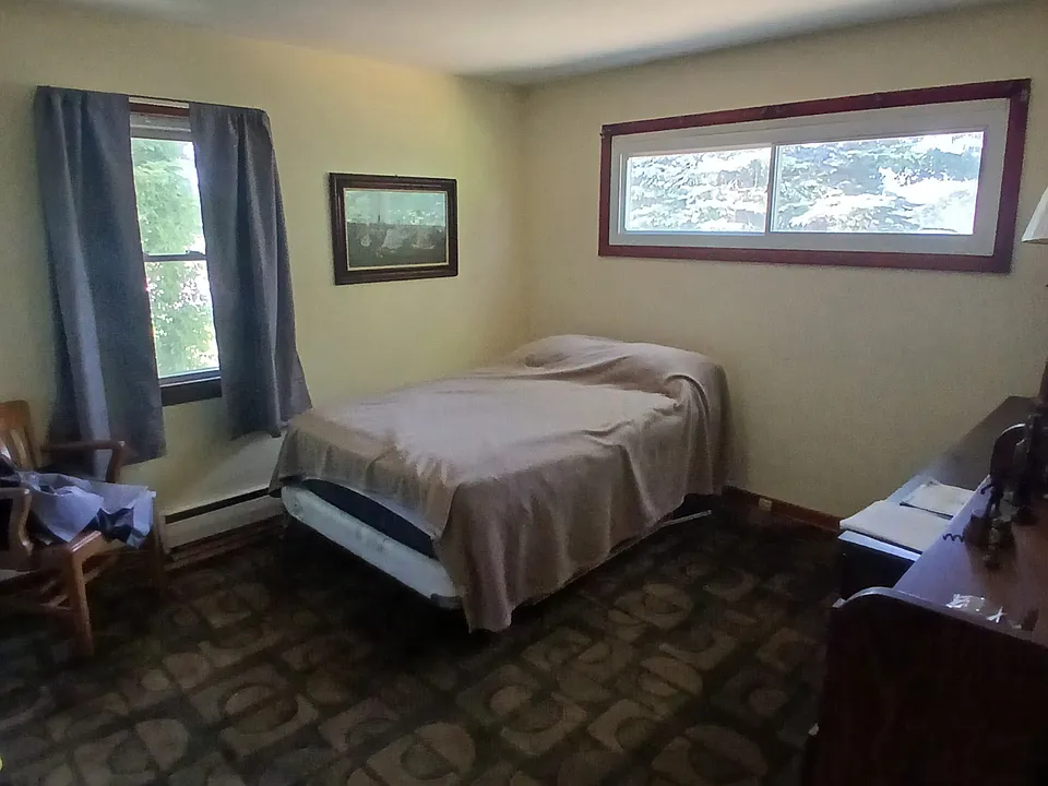 75 Woodland Dr