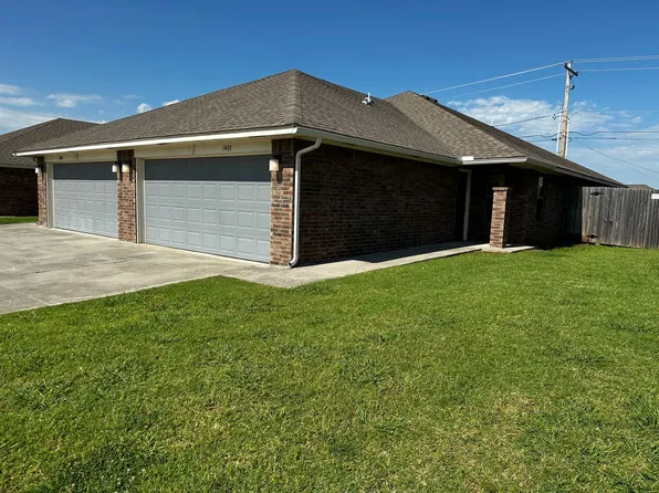 1407 Macalpine St, Oklahoma City, OK 73160