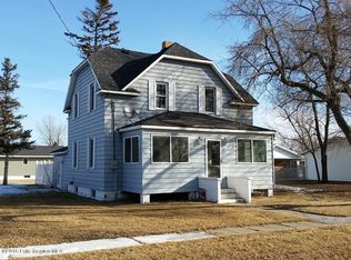 413 3rd St NE, Perham, MN 56573