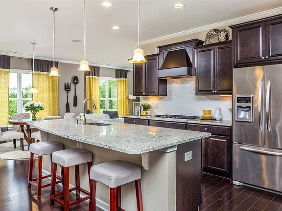 2nd image of 1128 Mendocino Dr #134