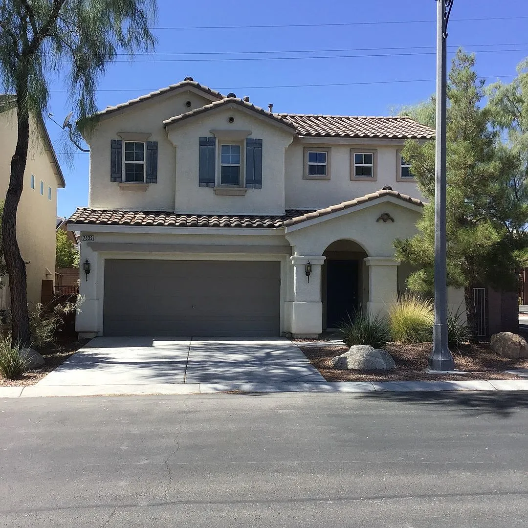 Coming Soon! Beautiful 3 bedroom, 2.5 bath Providence home! — Photo 1