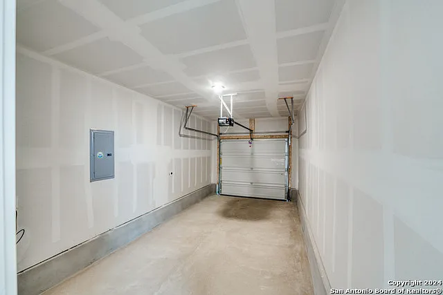 3704 Millbrook Way — Photo 13