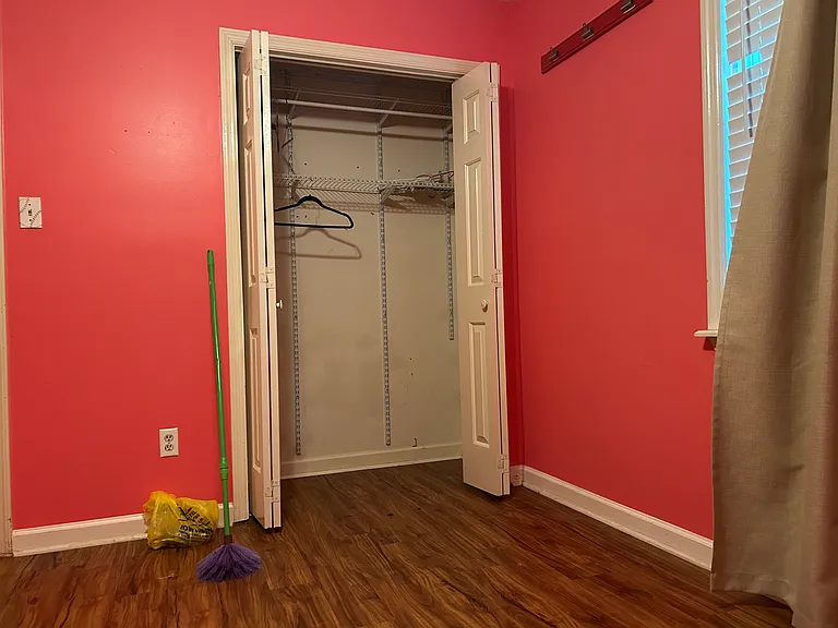 421 Santa Anna Trl — Photo 5
