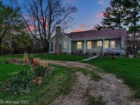 6167 E Vienna Rd, Clio, MI 48420
