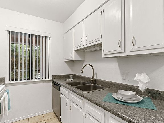5th image of 506 W Orchard Ln APT 41