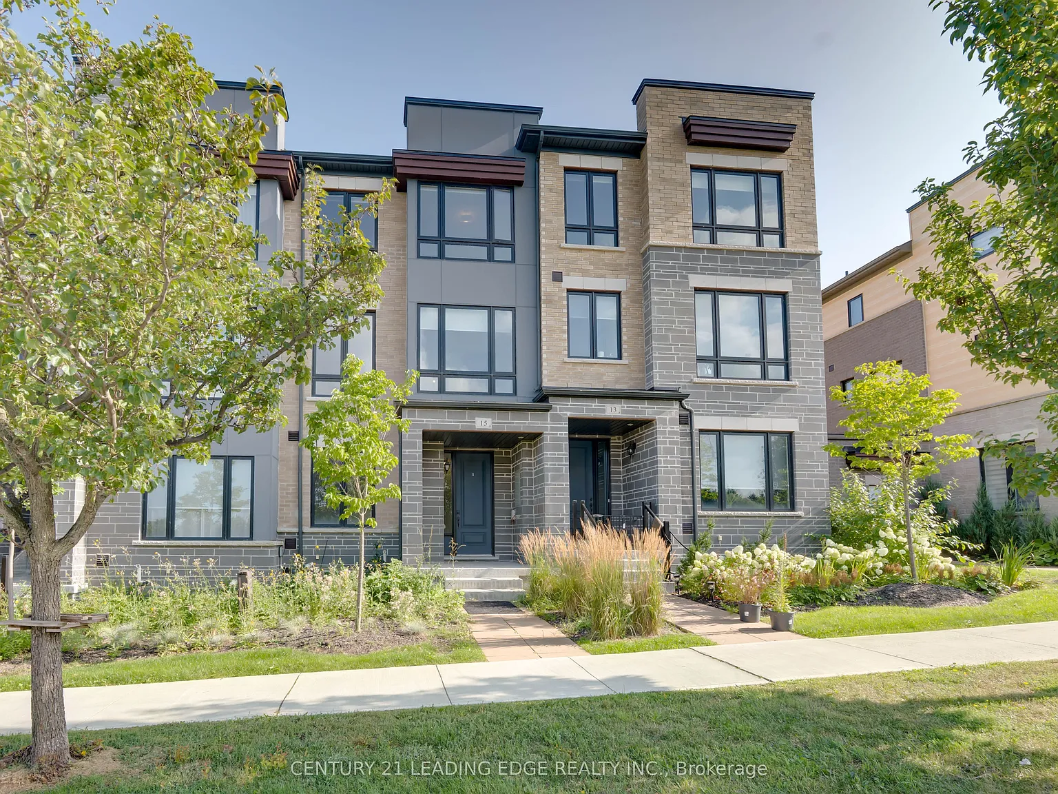 3 bed, $3,099 — Photo 3