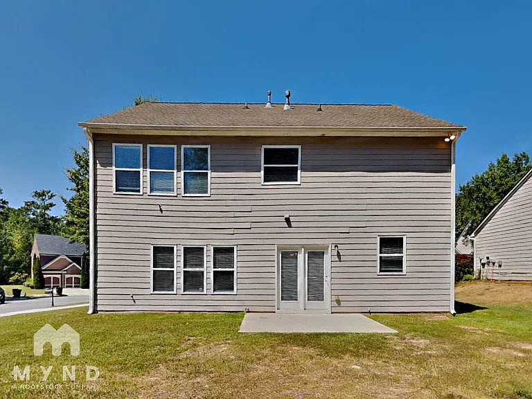 2250 Village Green Dr — Photo 23