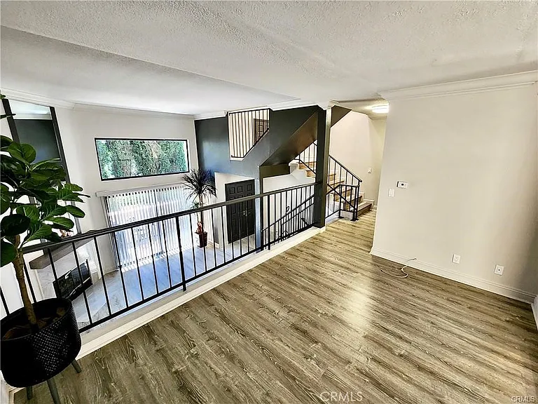 26130 Alizia Canyon Dr — Photo 12