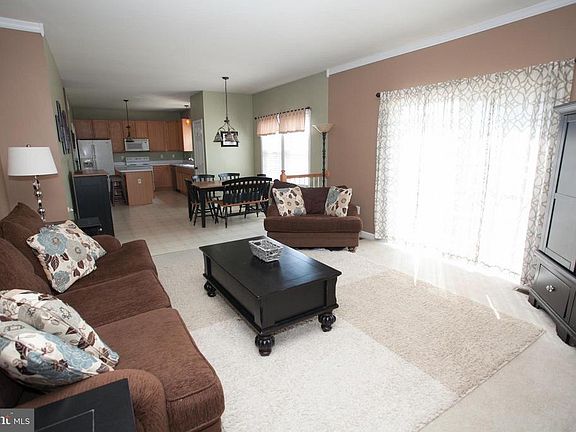 5th image of 10055 Lindale Ave