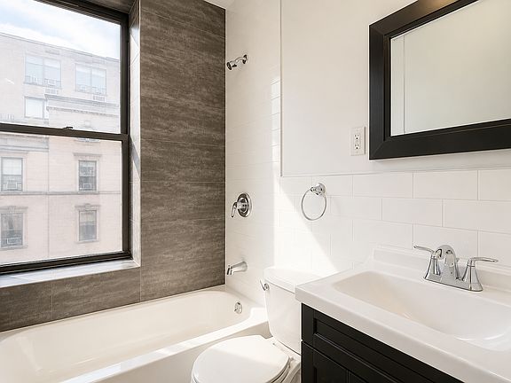4th image of 457 W 17th St APT 3
