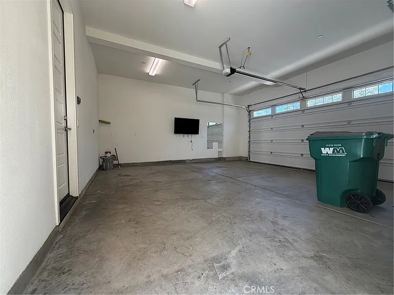 802 Beacon — Photo 24