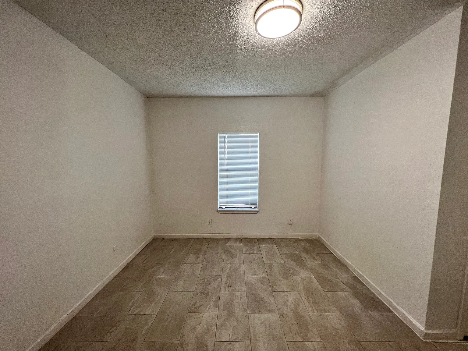 1303 Strickland St — Photo 4