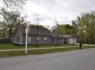 347 E 3rd St, Peculiar, MO 64078