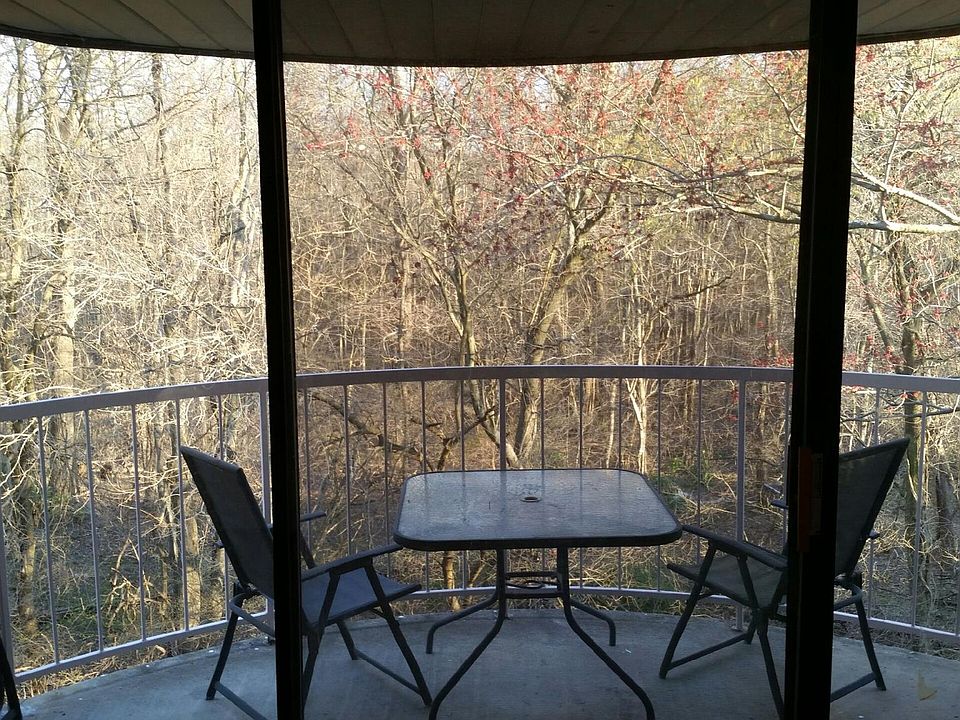 2nd image of 3356 Huntley Square Dr