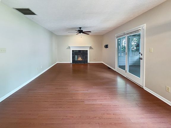 3rd image of 8366 Woodbrush Ct