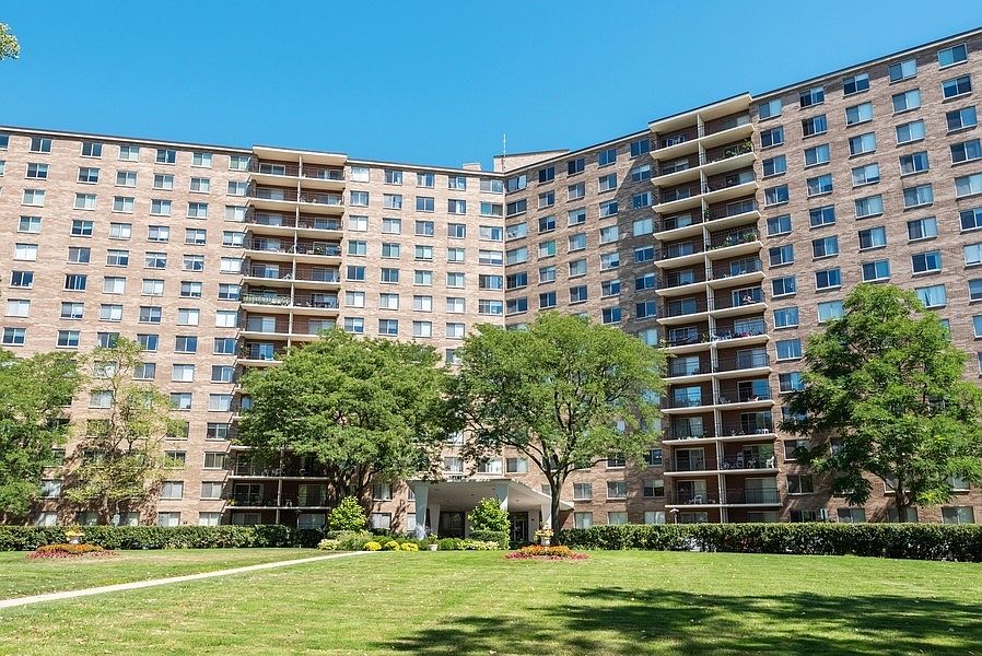 1st image of 7141 N Kedzie Ave APT 1216