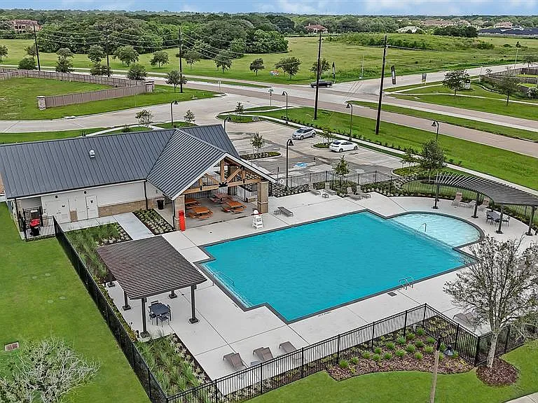 1039 Vista Pointe Dr — Photo 7