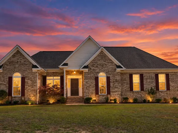 116 Leggett Dr, Cameron, NC 28326
