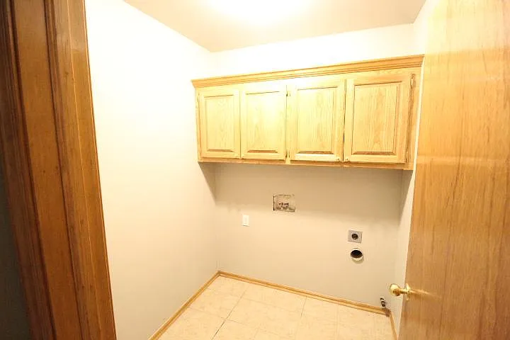 620 Eastview Dr — Photo 18